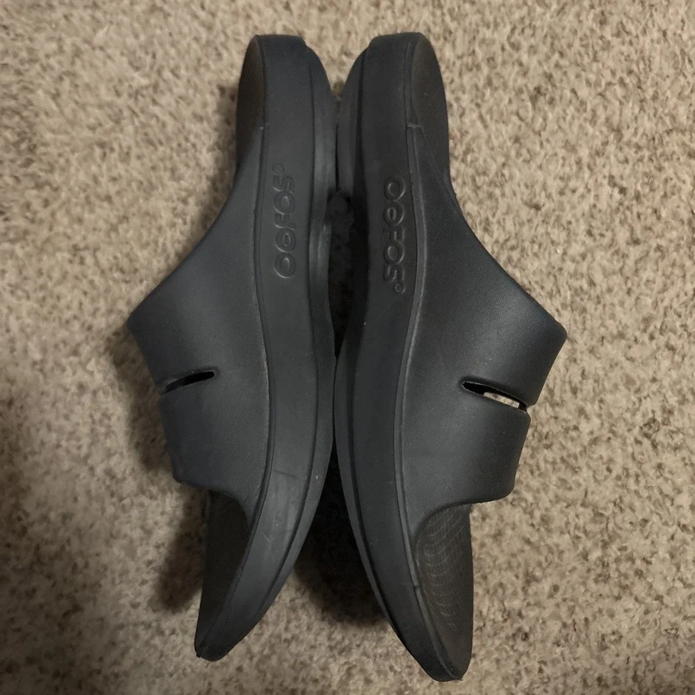OOFOS OOahh Mens 12 Black US Recovery Lightweight Sport Slides Sandals Women 14